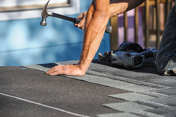 Trusted Flat Roof Repair service in Smithfield, IL - Ben Roofing and Steel LLC